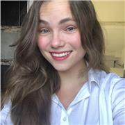 Je propose des cours dans les matières fondamentales : droit de la famille, droit civil, droit constitutionnel, droit pénal général, droit administratif